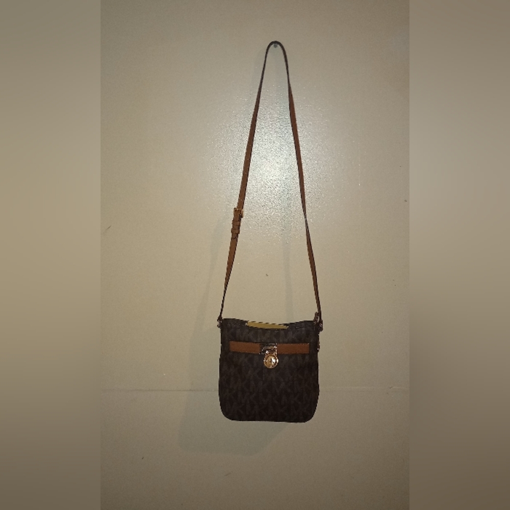 NWT Michael Kors Hamilton brown signature Traveler Messenger Bag
